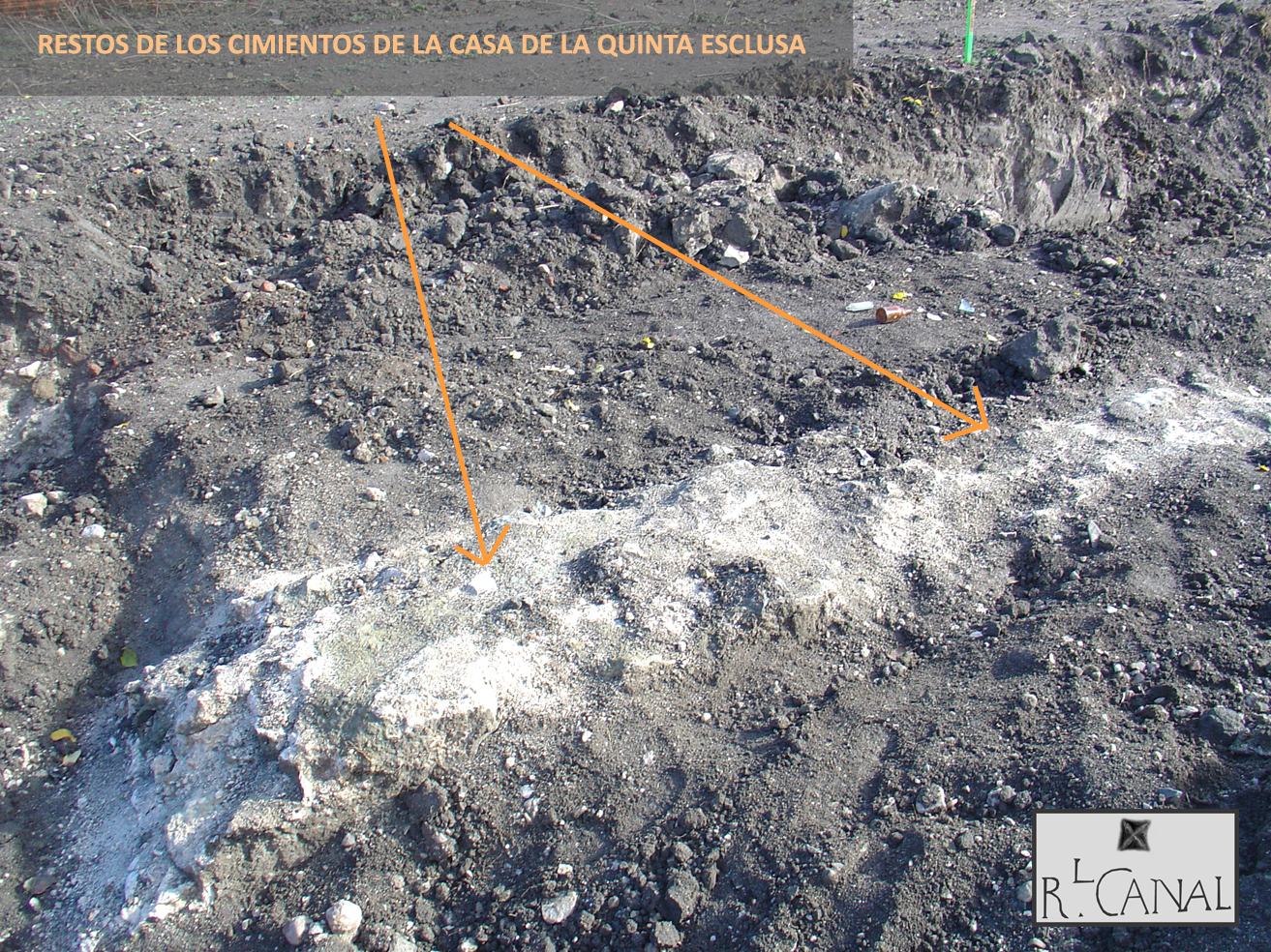 Restos de la cimentación de la casa de la Quinta Esclusa